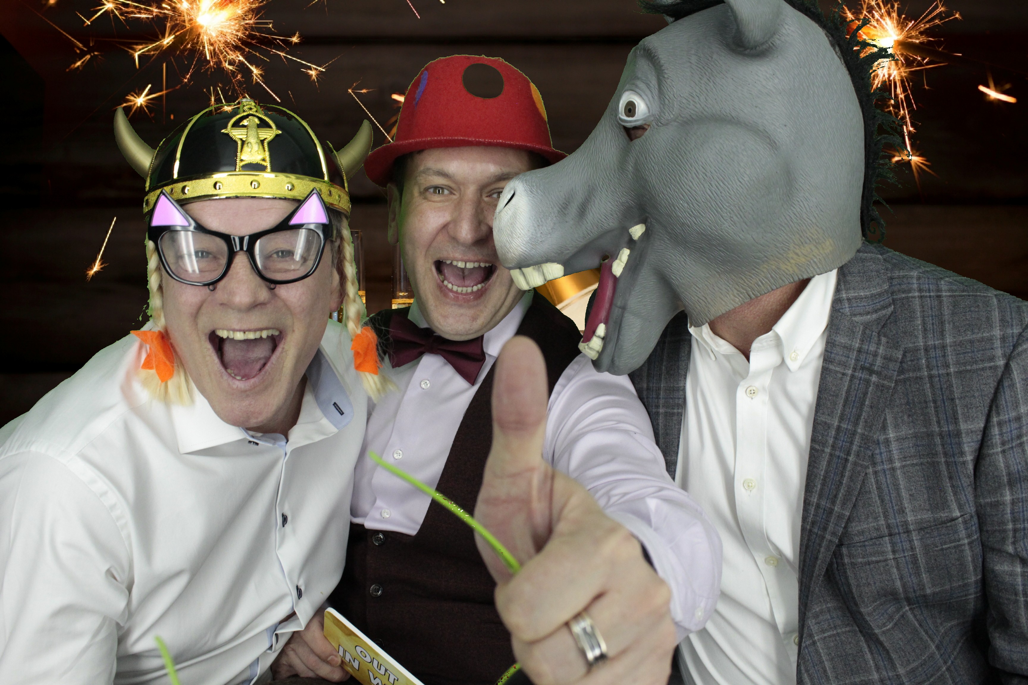 New Years Eve Party Silvermere | View more photos from the event at gallery.myphotoboothexperience.co.uk/u/MyPhotoBoothExperienceLtd/New-Years-Eve-Party-Silvermere